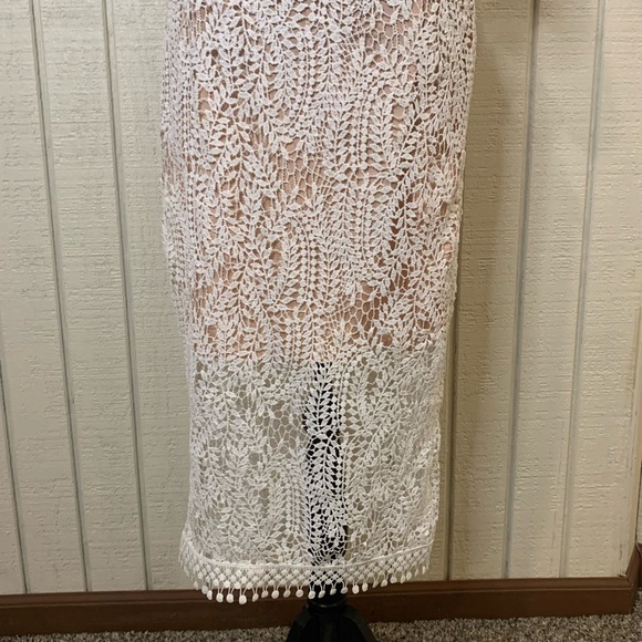 Lulu’s Entranced By You Lace Cold Shoulder Bodycon Dress, size small. NWT. - Picture 3 of 9